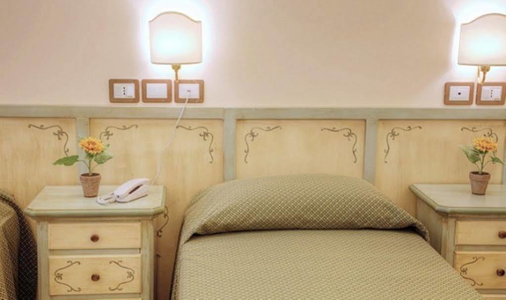 Villa Santa Margherita - B&B Cortona Bagian luar foto